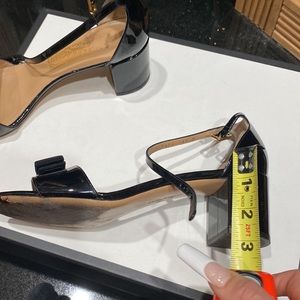 AUTHENTIC SALVATORE FERRAGAMO for sale !! 📦👠🌸🌺